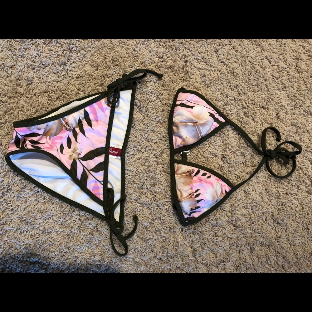 Guess XS 2 piece bikini set